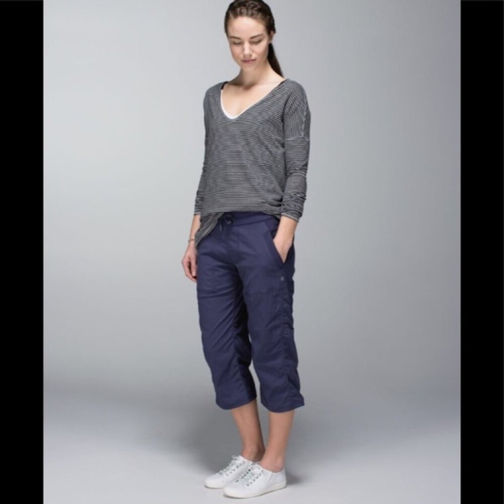 Lululemon Studio Crop No Liner Cadet Blue